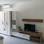 Comfortable Ground Floor Apartmán *